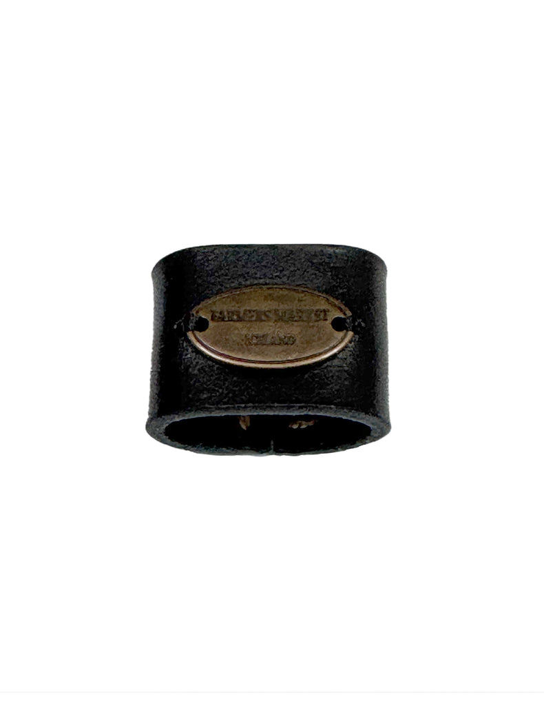 Budir, leather woggle